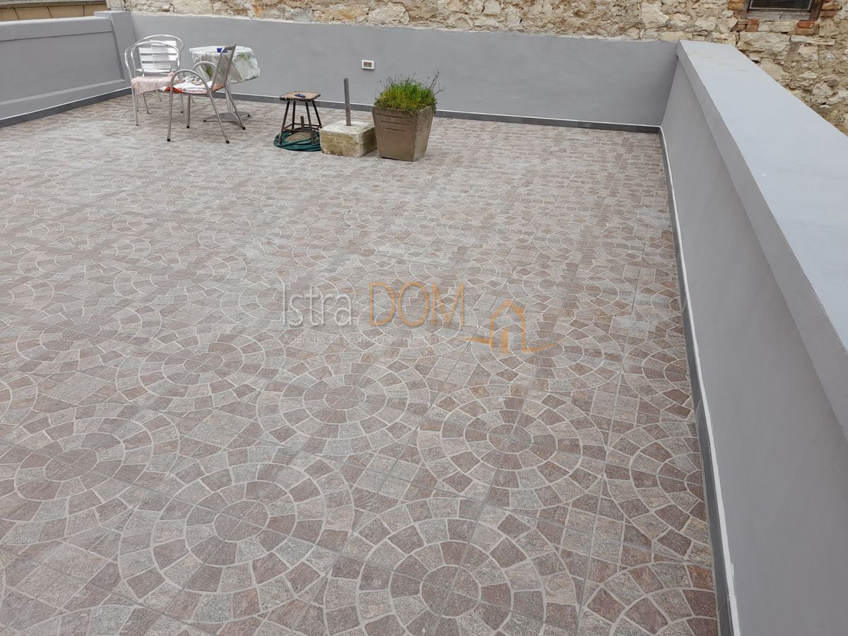 Appartamento Centar, Pula, 140m2