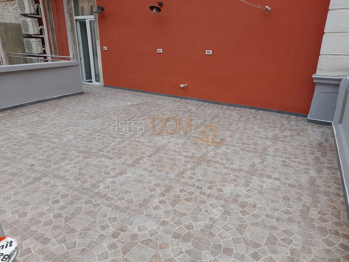 Appartamento Centar, Pula, 140m2