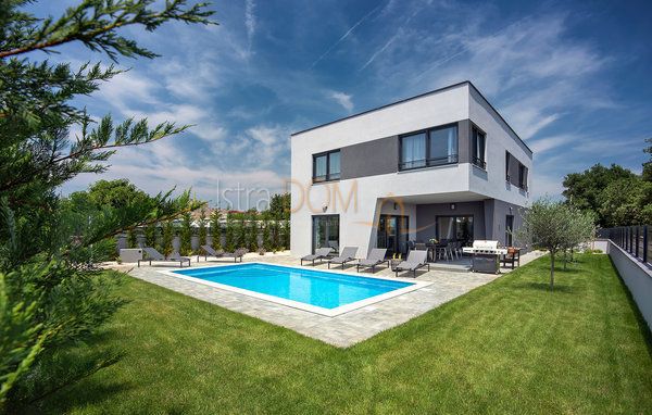 Casa Centar, Pula, 180m2