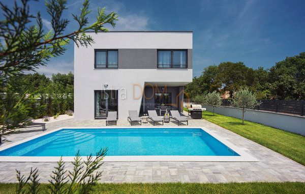 Casa Centar, Pula, 180m2