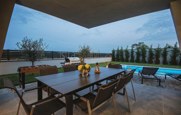 Casa Centar, Pula, 180m2