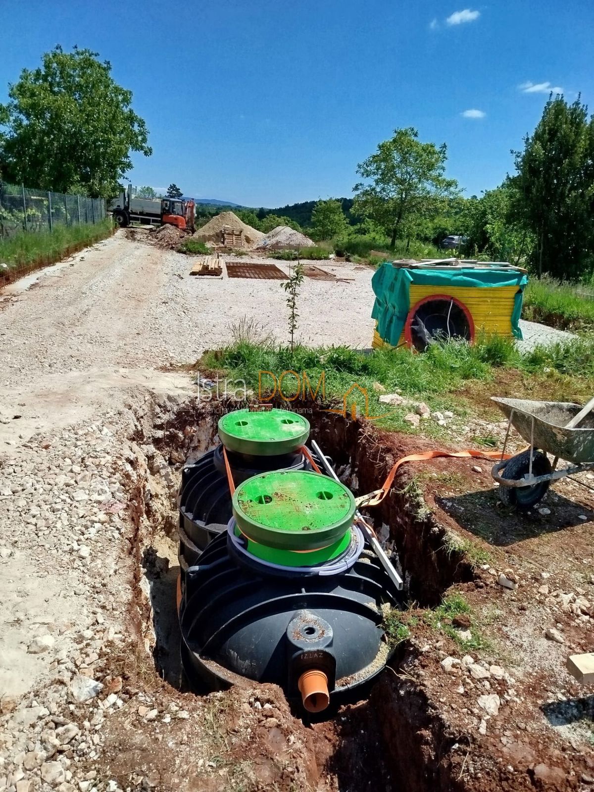 Terreno Domijanići, Žminj, 1.351m2