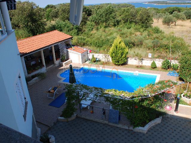 Casa Štinjan, Pula, 360m2