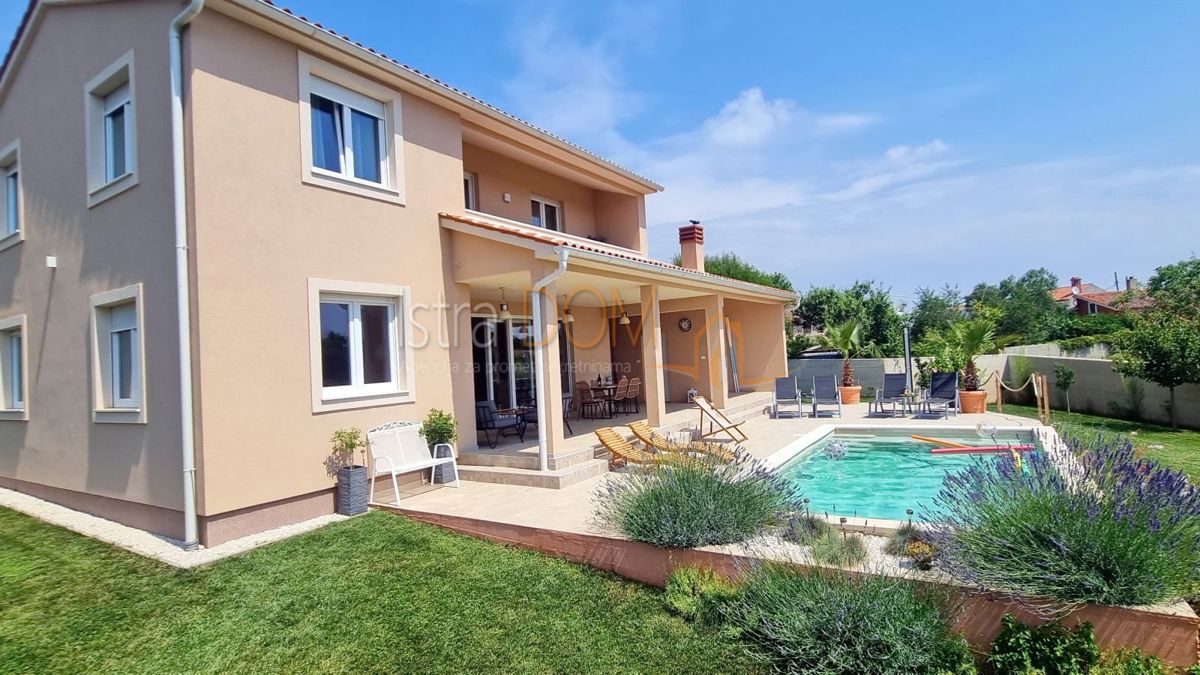 Casa Valdebek, Pula, 182m2