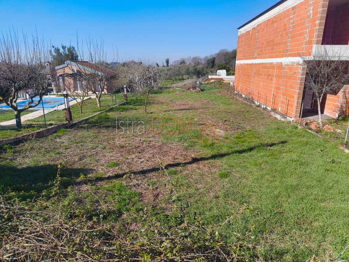 Terreno Valtura, Ližnjan, 490m2