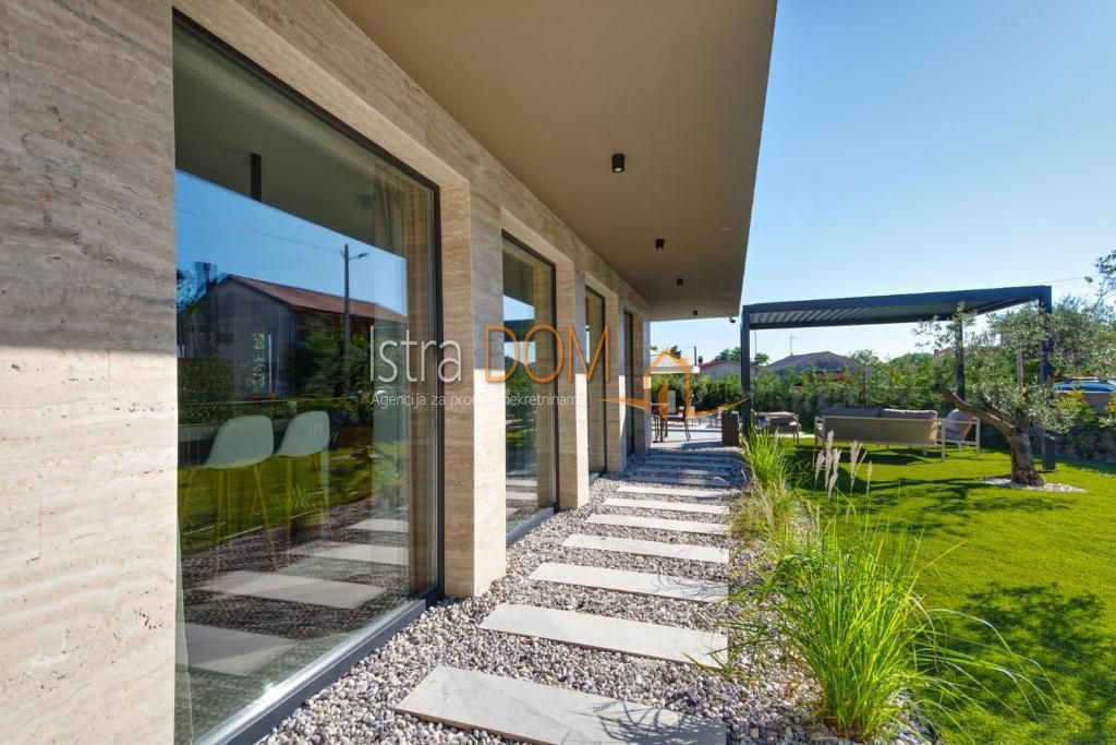 Casa Marčana, 235m2