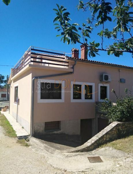 Commerciale Vozilići, Kršan, 560m2