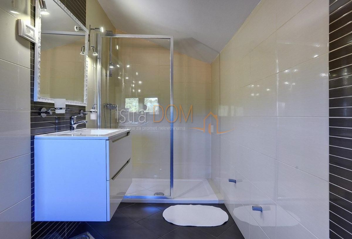 Casa Rovinjsko Selo, Rovinj, 385m2