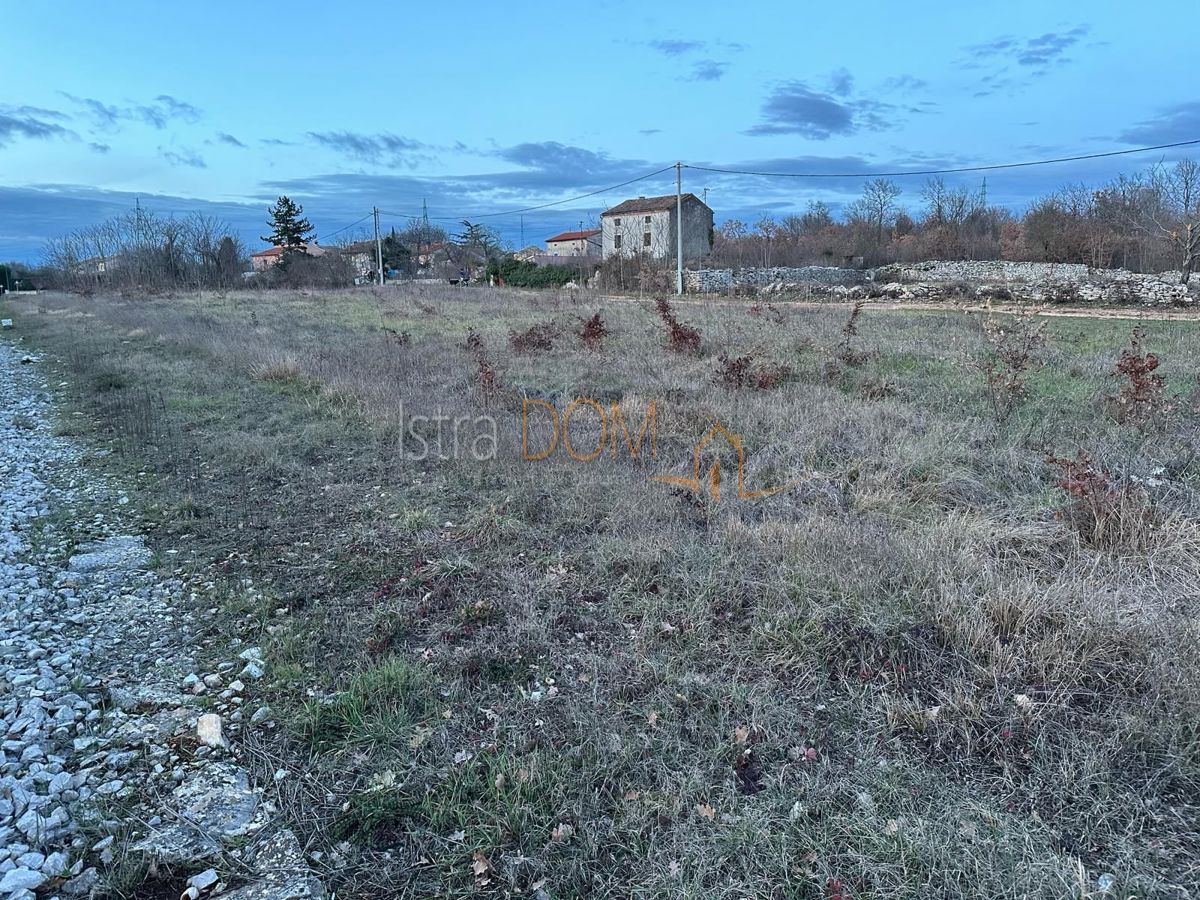 Terreno Smoljanci, Svetvinčenat, 3.225m2