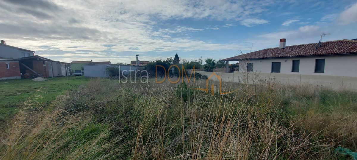 Terreno Šikići, Pula, 548m2