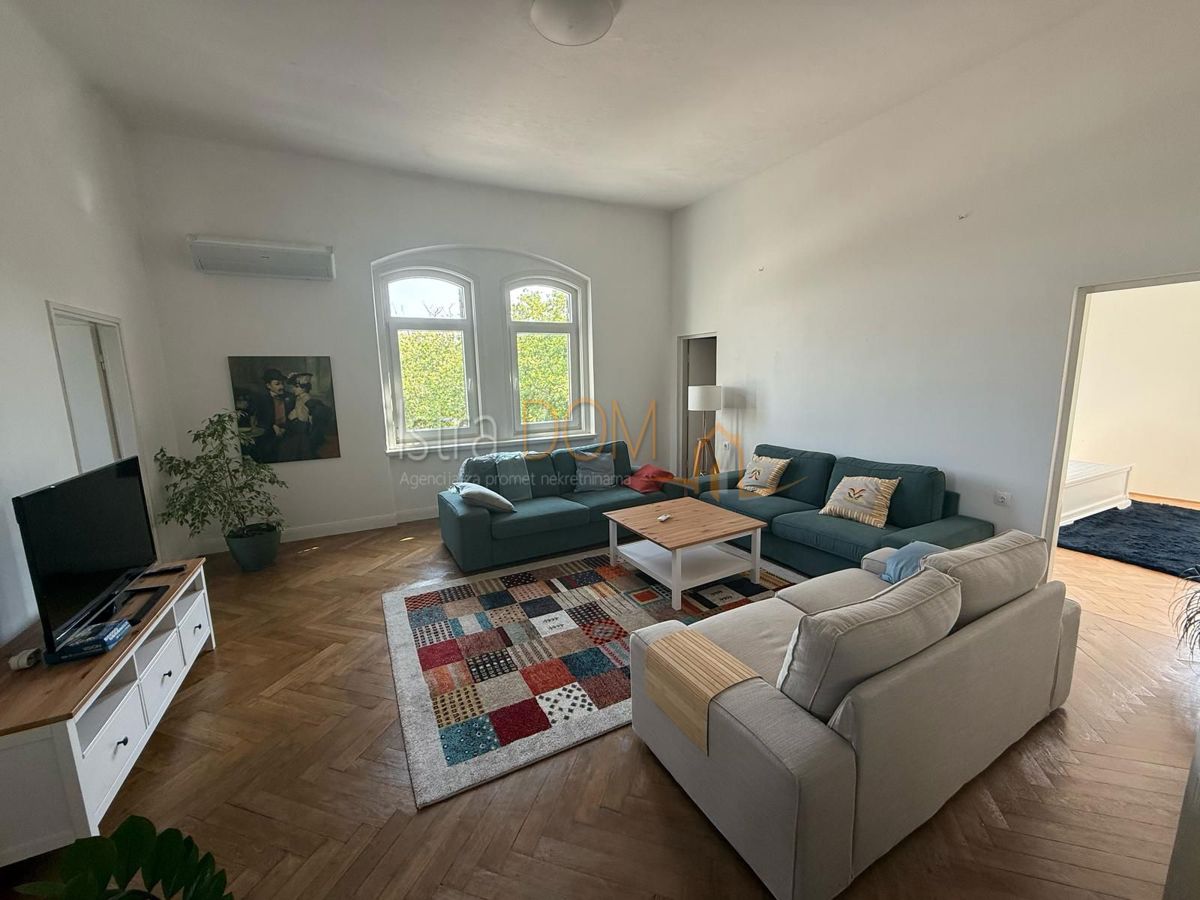 Appartamento Centar, Pula, 100m2