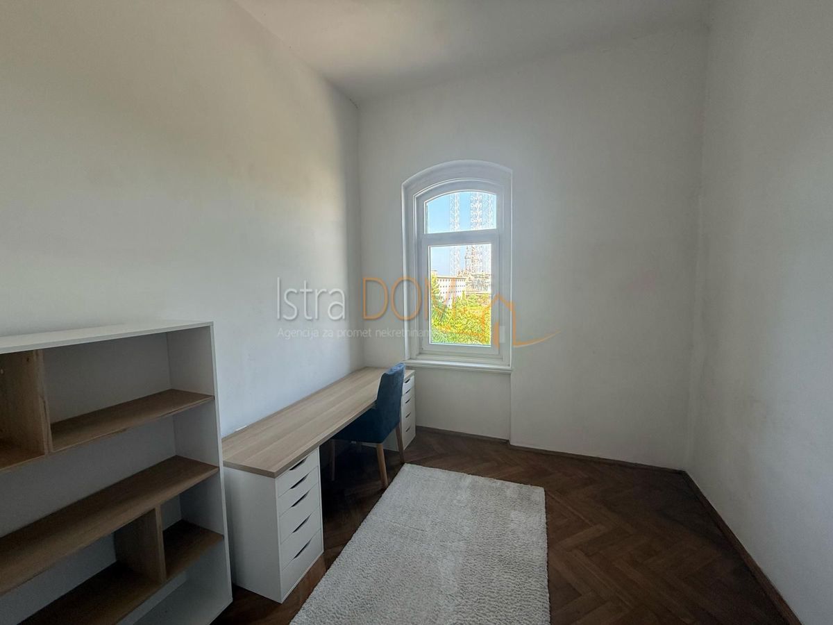 Appartamento Centar, Pula, 100m2