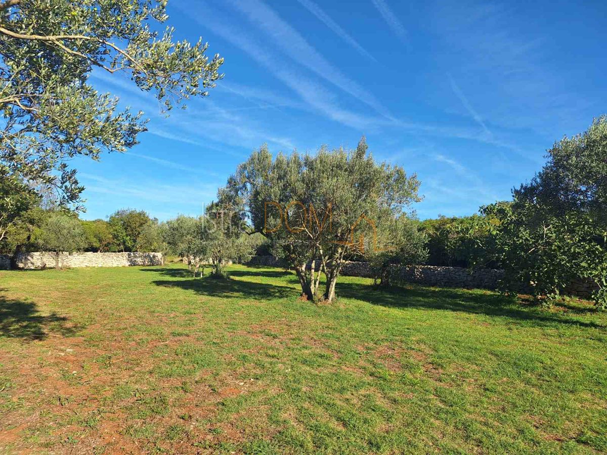 Terreno Peroj, Vodnjan, 1.144m2