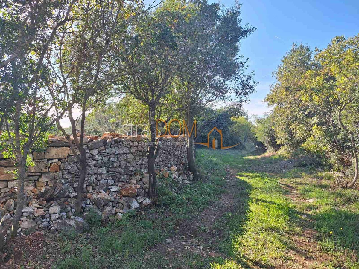 Terreno Peroj, Vodnjan, 1.144m2