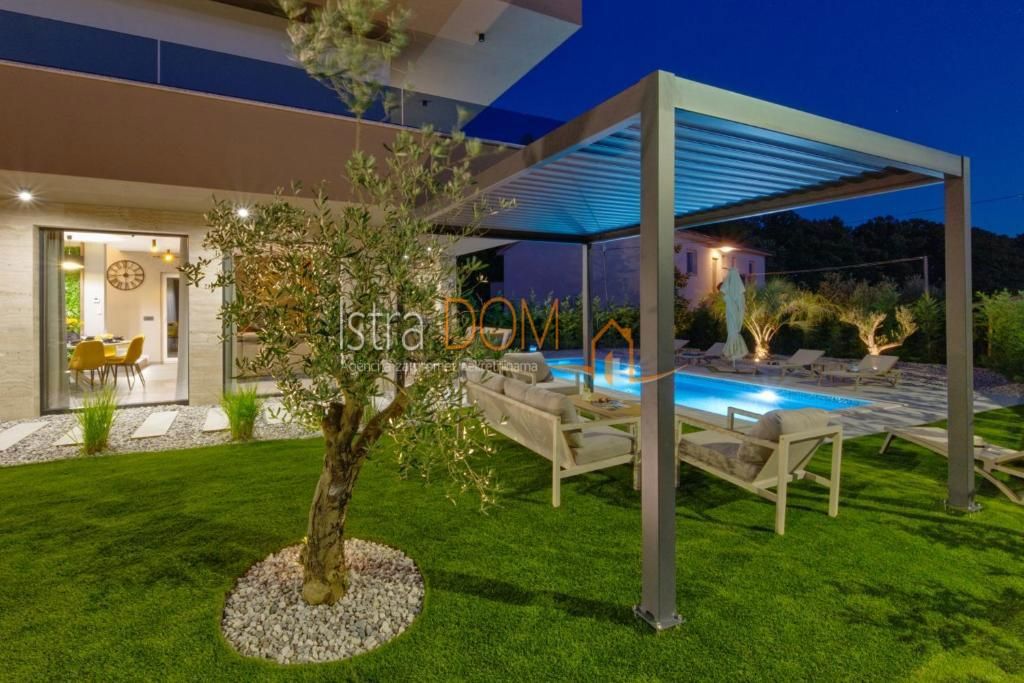 Casa Marčana, 235m2