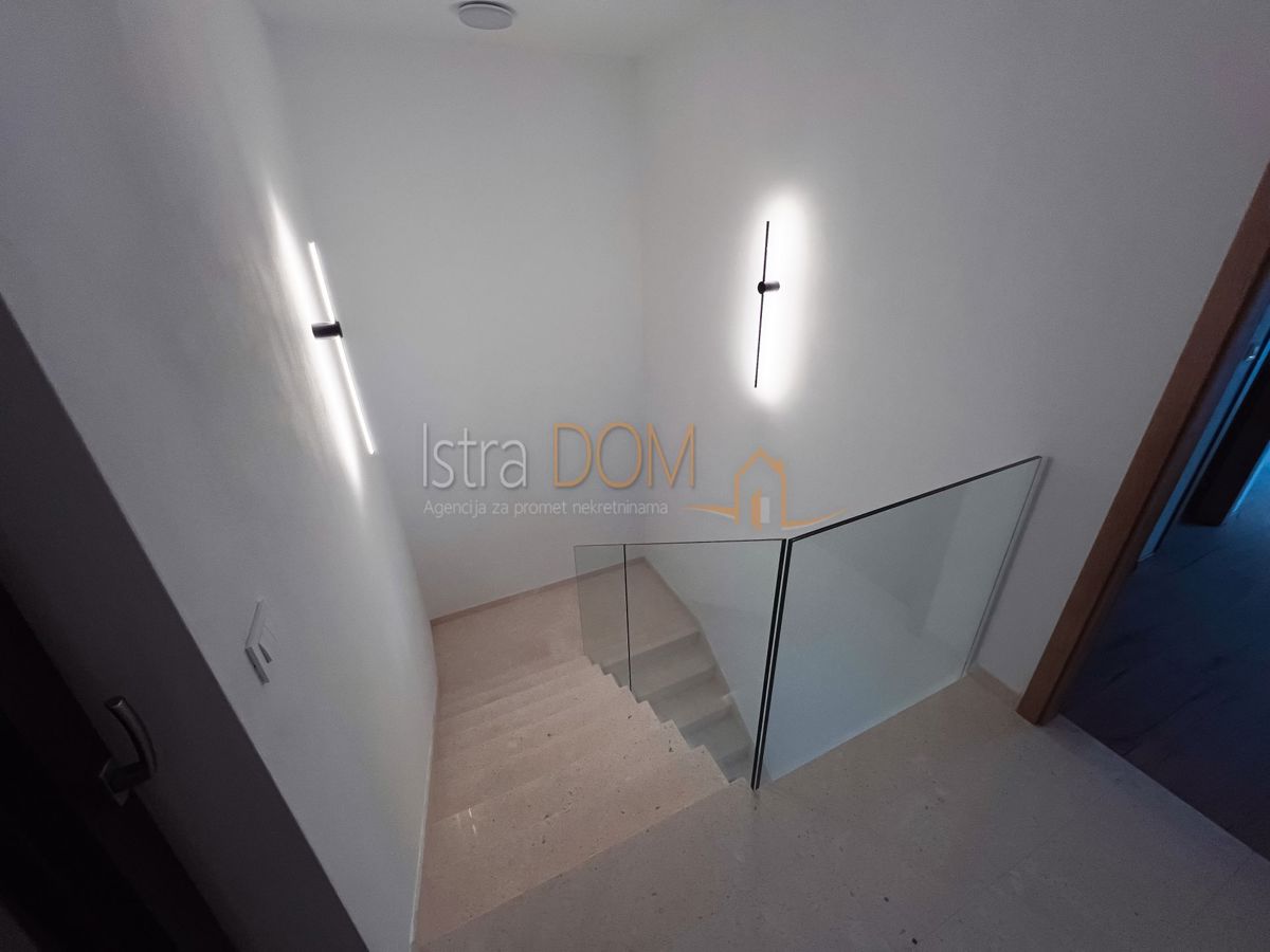 Casa Pomer, Medulin, 198m2