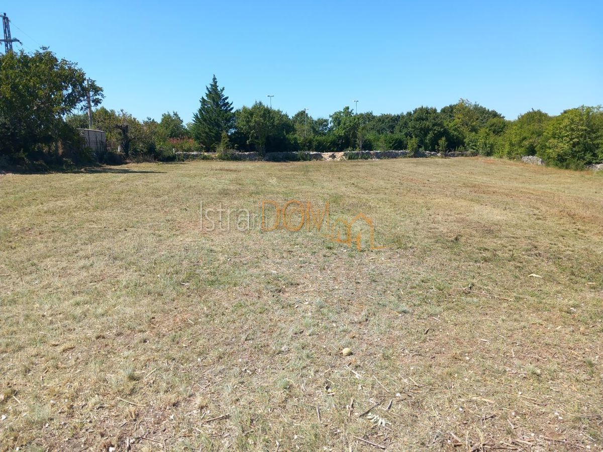 Terreno Butkovići, Svetvinčenat, 1.191m2