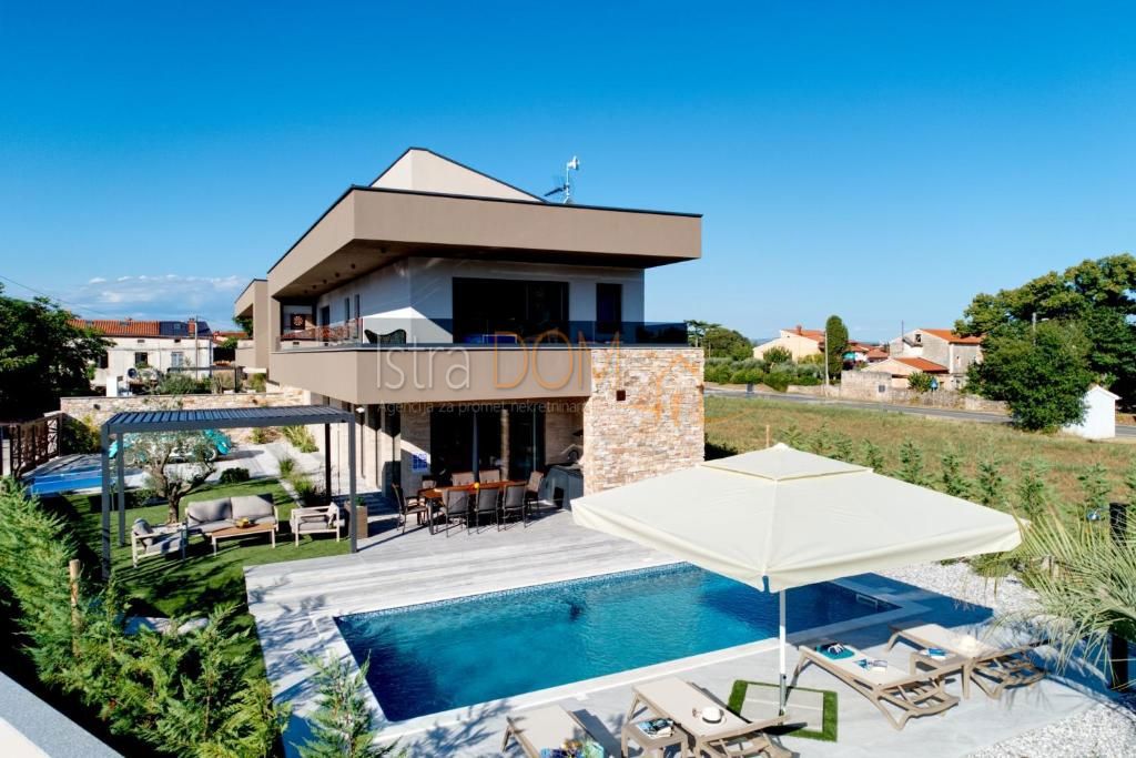 Casa Marčana, 235m2