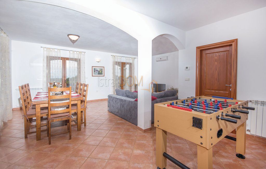 Casa Divšići, Marčana, 170m2