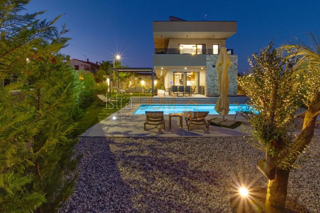 Casa Marčana, 235m2