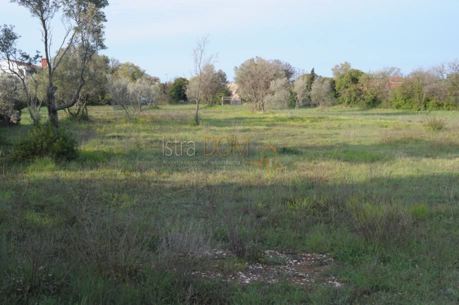 Terreno Peroj, Vodnjan, 2.327m2