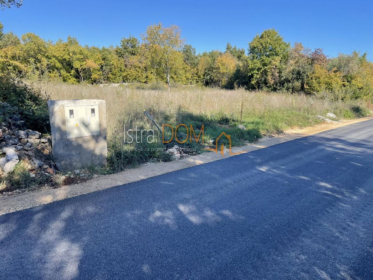 Terreno Peruški, Marčana, 862m2