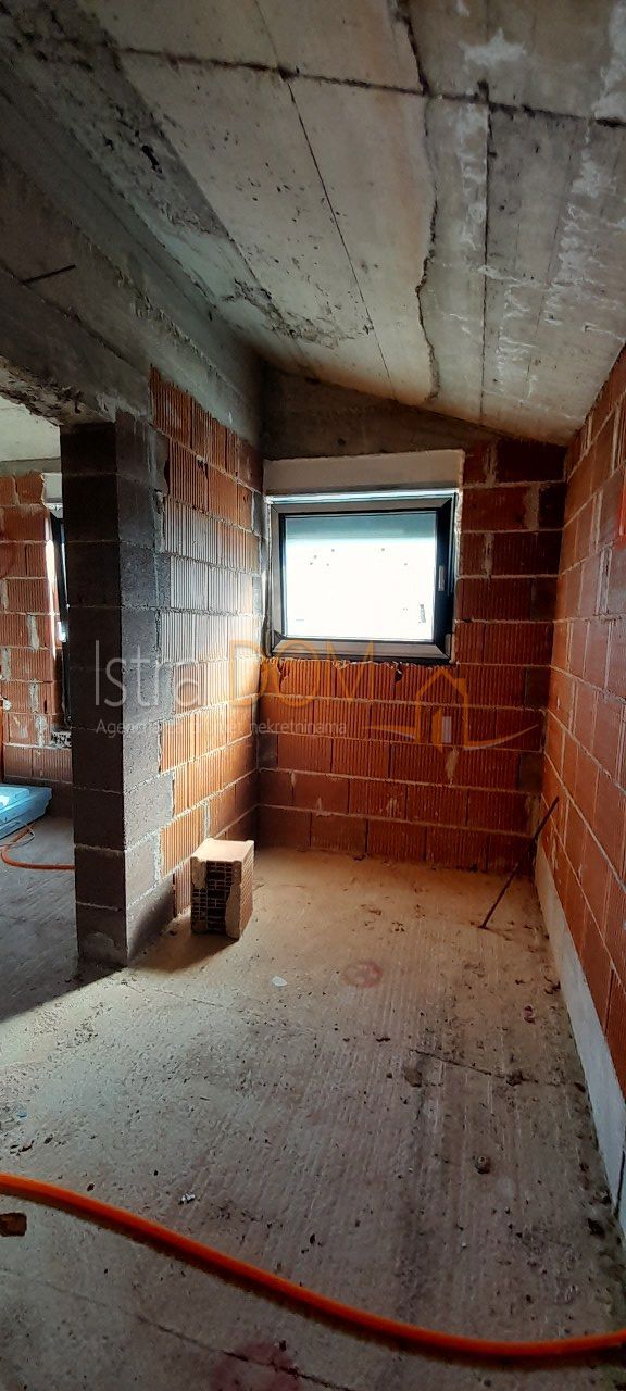 Casa Peruški, Marčana, 206m2