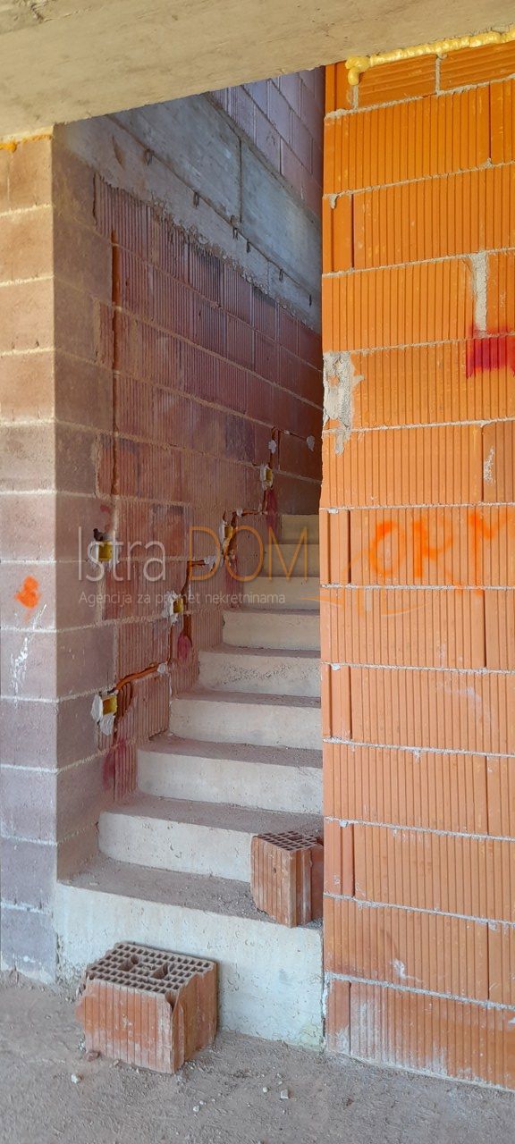 Casa Peruški, Marčana, 206m2