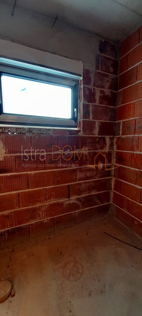 Casa Peruški, Marčana, 206m2