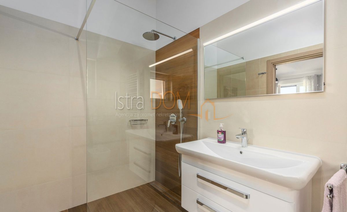 Casa Marčana, 180m2