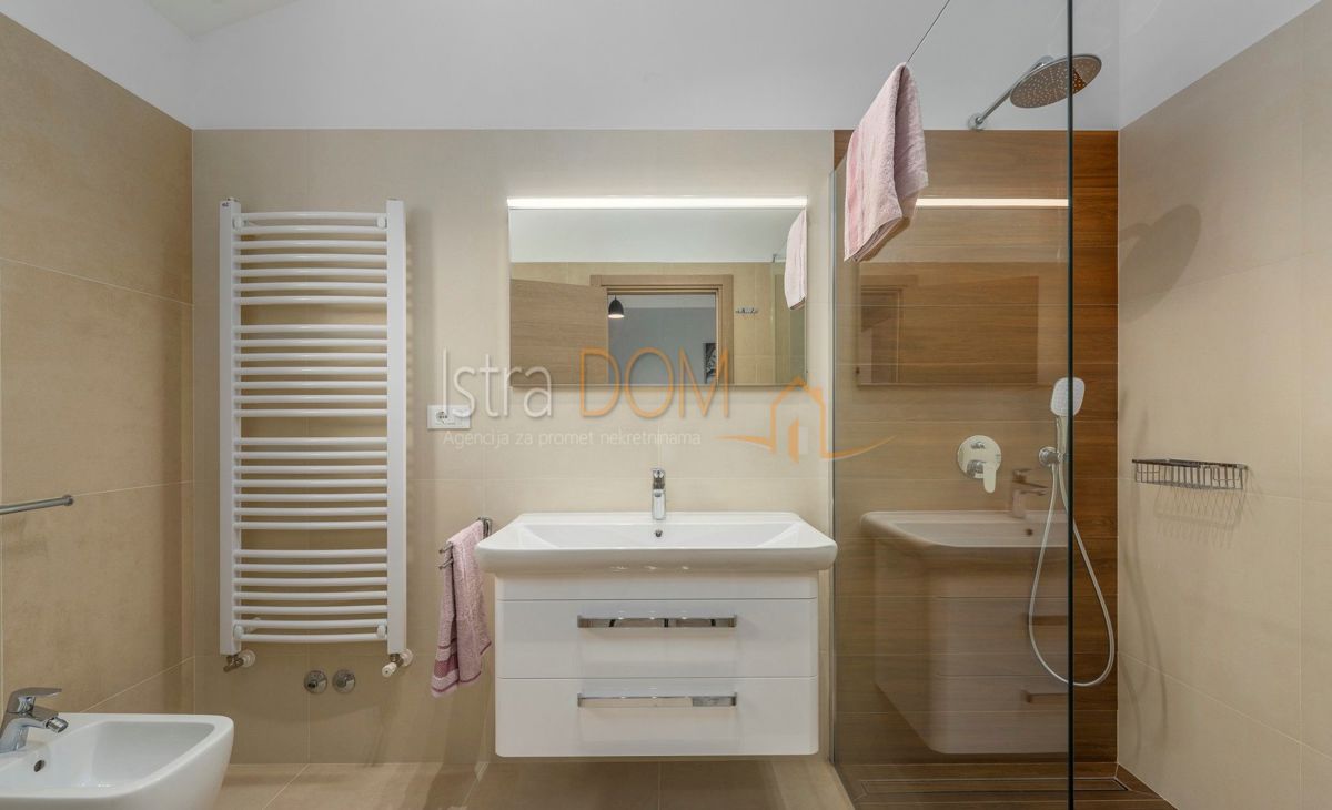 Casa Marčana, 180m2