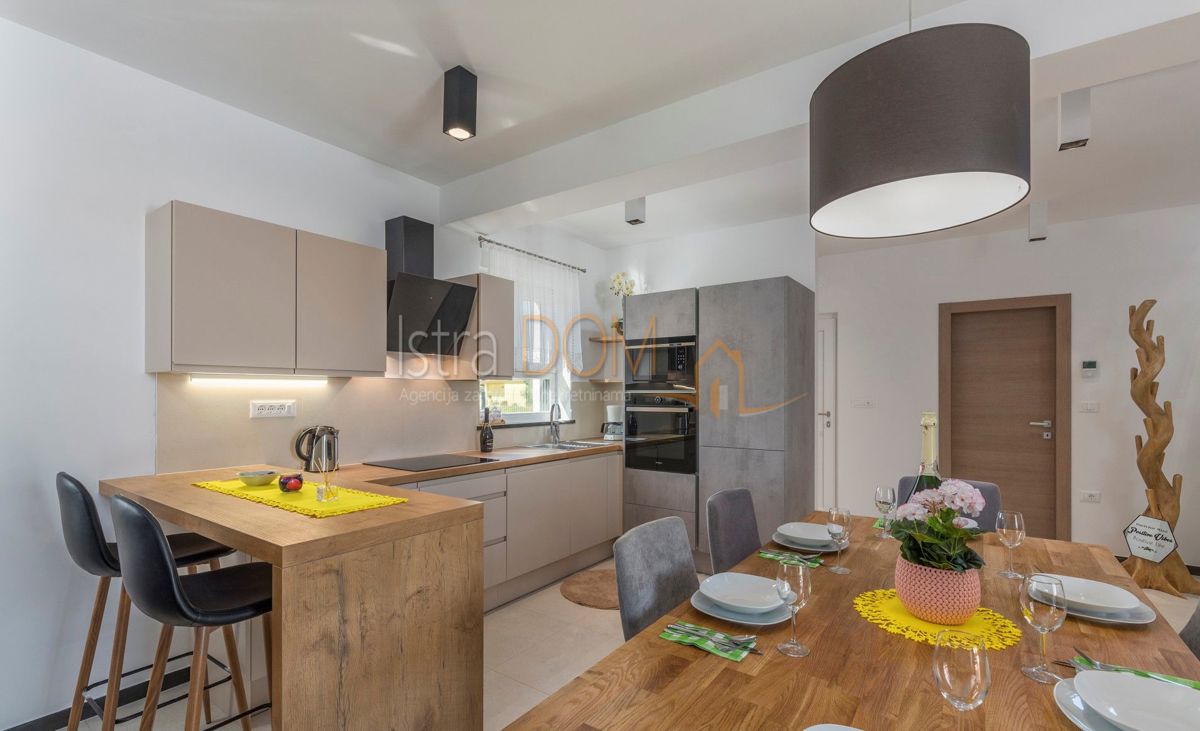 Casa Marčana, 180m2