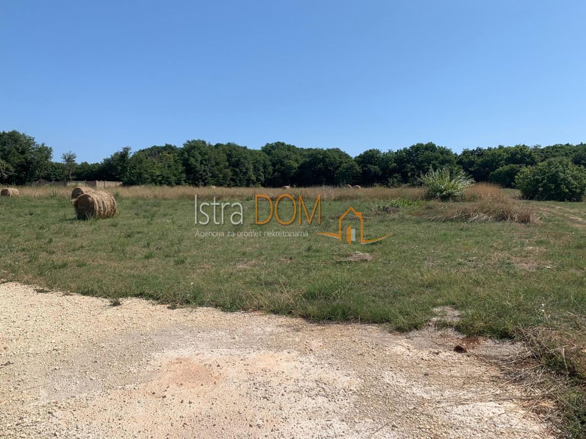 Terreno Ližnjan, 2.000m2