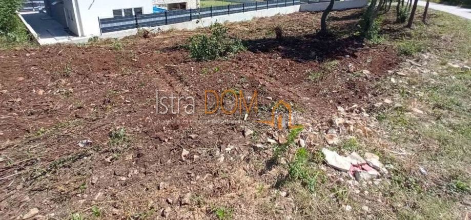 Terreno Juršići, Svetvinčenat, 693m2