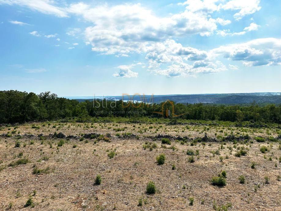 Terreno Stanišovi, Raša, 8.600m2