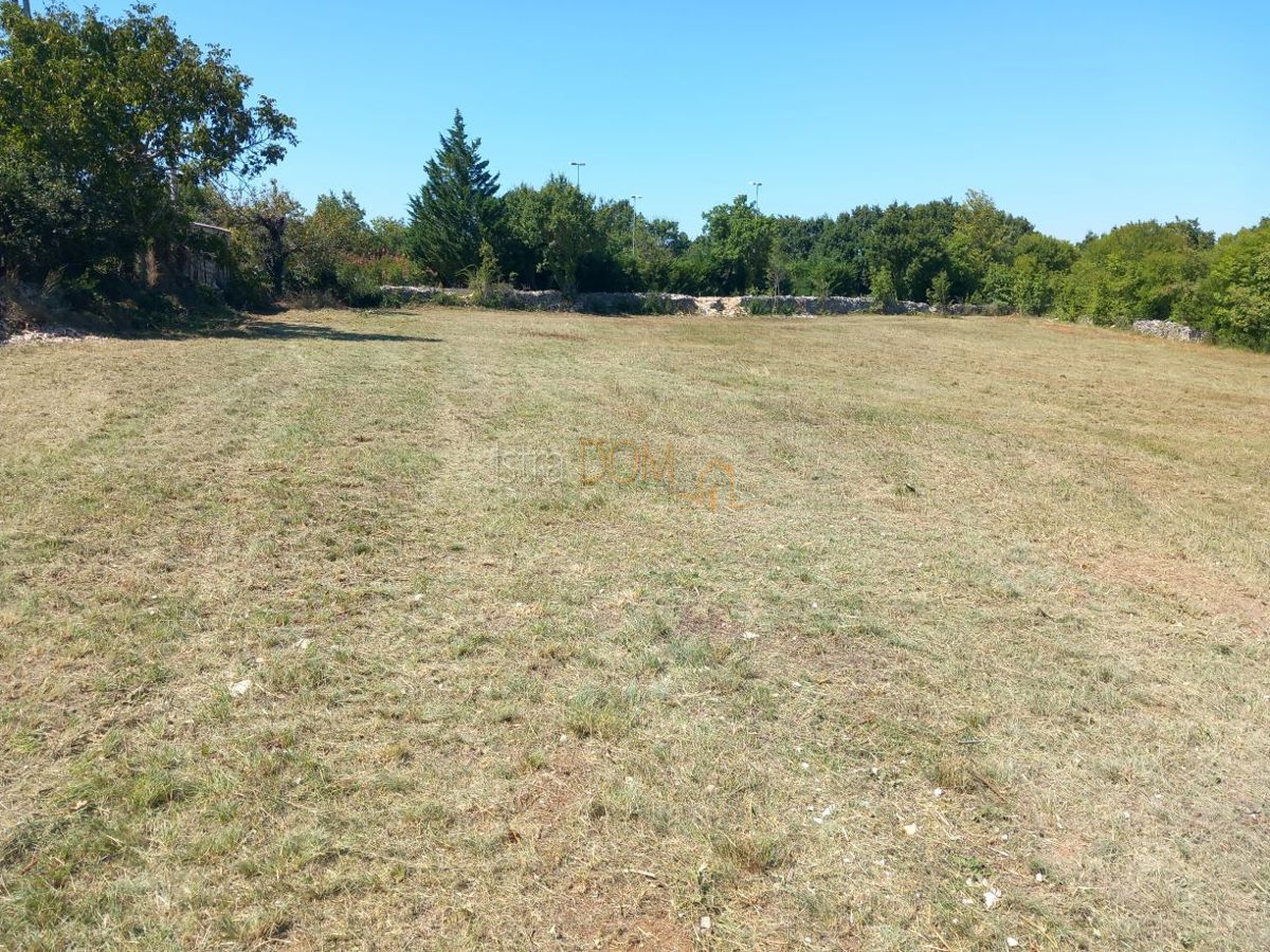 Terreno Butkovići, Svetvinčenat, 1.190m2