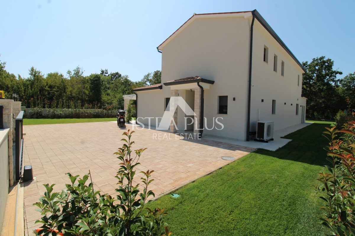 Villa di lusso con piscina, a 2 km dal mare - Parenzo