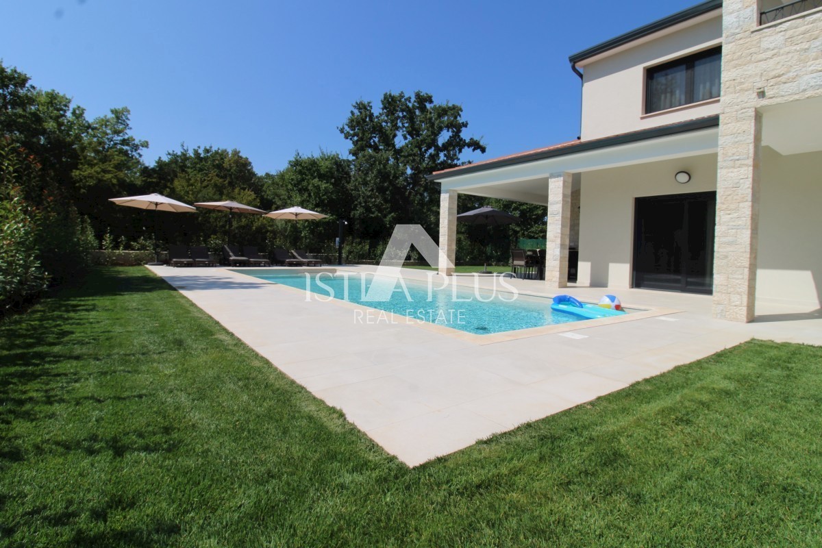 Villa di lusso con piscina, a 2 km dal mare - Parenzo