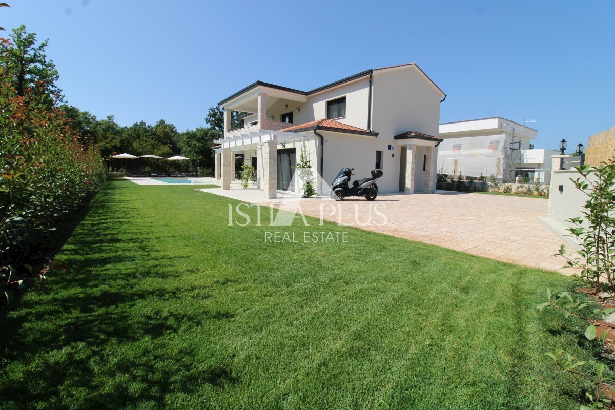Villa di lusso con piscina, a 2 km dal mare - Parenzo