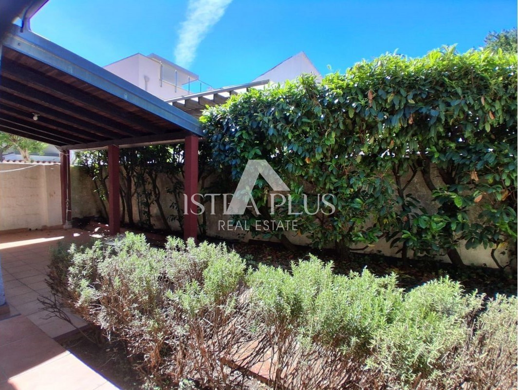 Casa a schiera con tre camere da letto a soli 400 metri dal mare