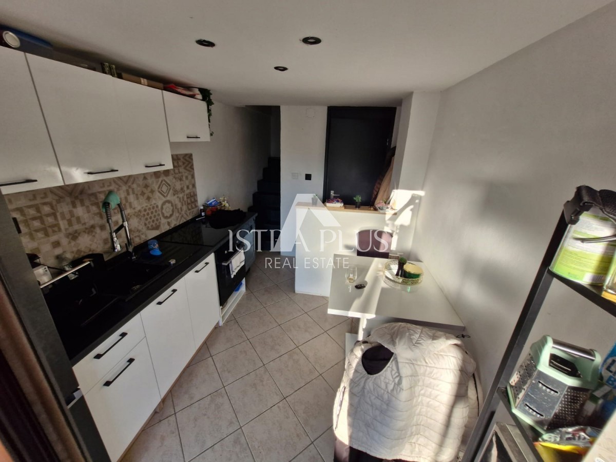 Casa familiare con due appartamenti separati vicino a Parenzo