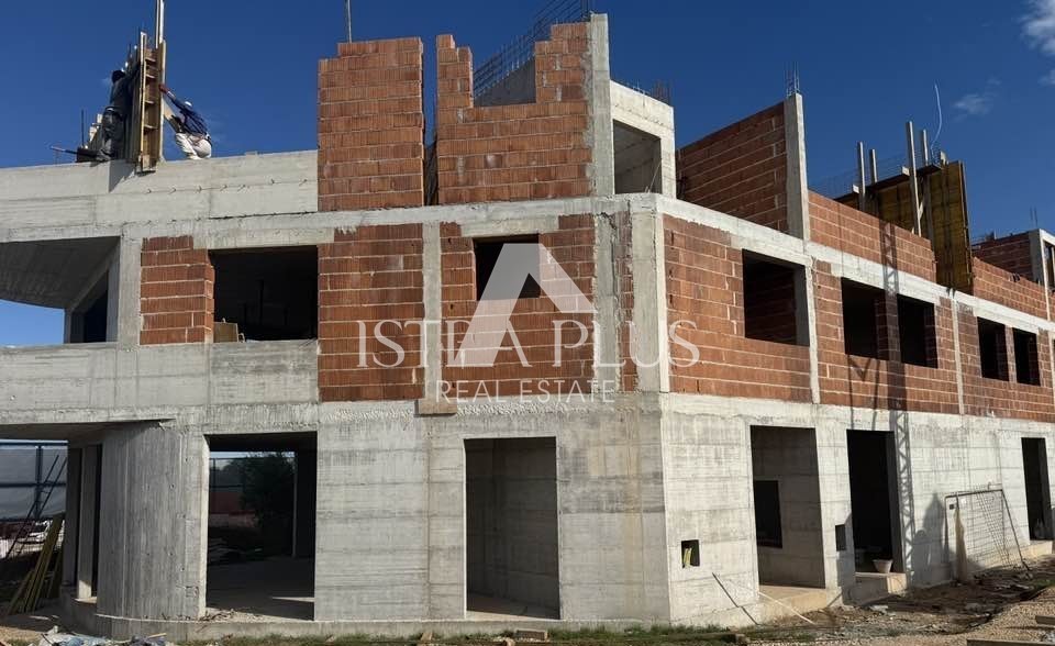 Istria, Tar - Appartamento al piano terra con vista mare