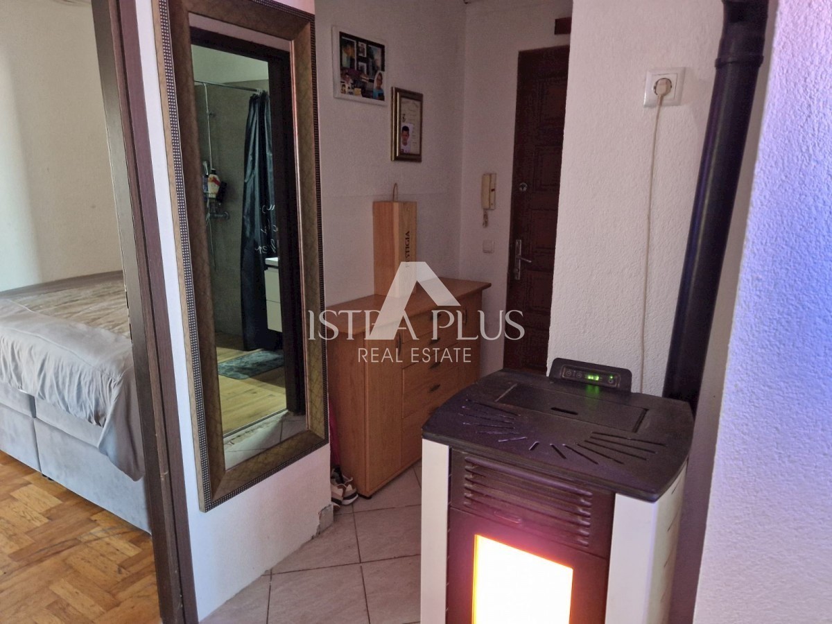 Appartamento prima fila al mare, vista sul mare aperto, Červar Porat