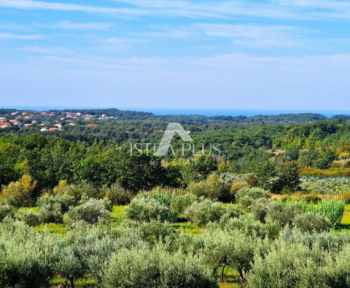 Una bellissima casa con piscina, una vista panoramica unica sul mare e sulla campagna!