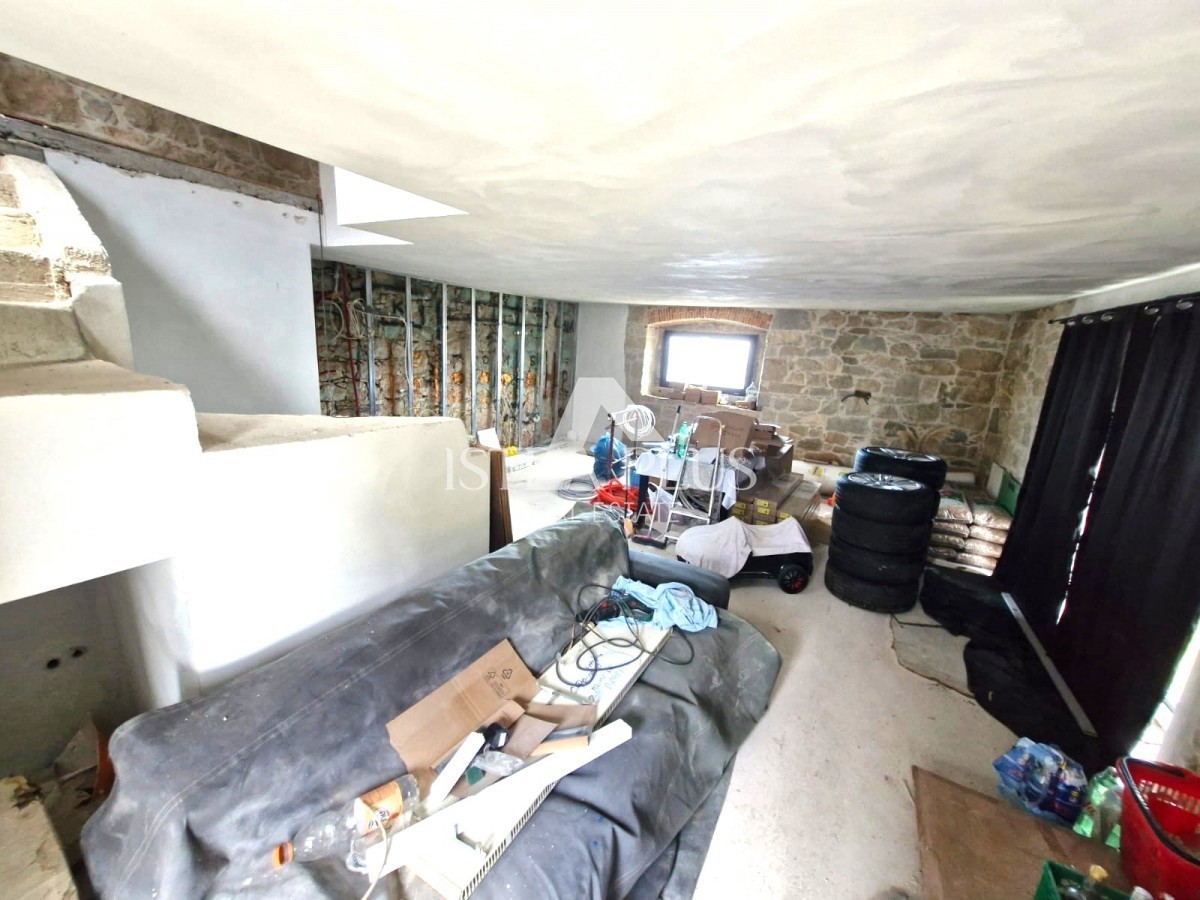 Casa in pietra ristrutturata vicino a Parenzo