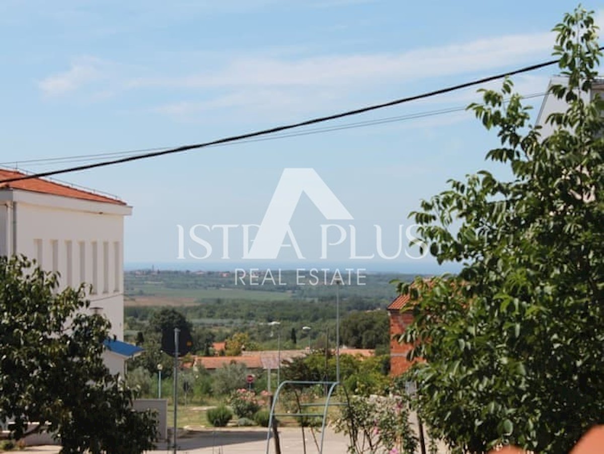 Casa familiare con piscina nelle vicinanze di Parenzo, 8 km dal mare!!