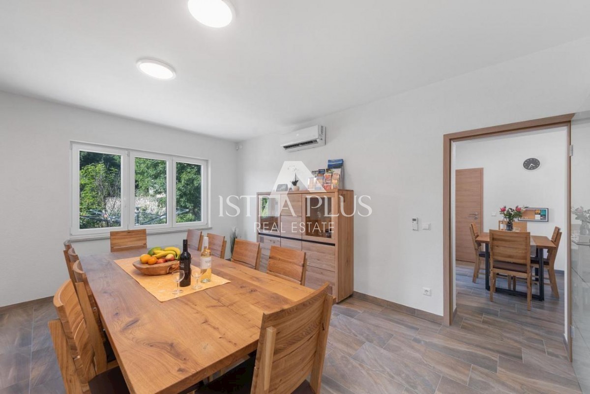 Villa con piscina e benessere