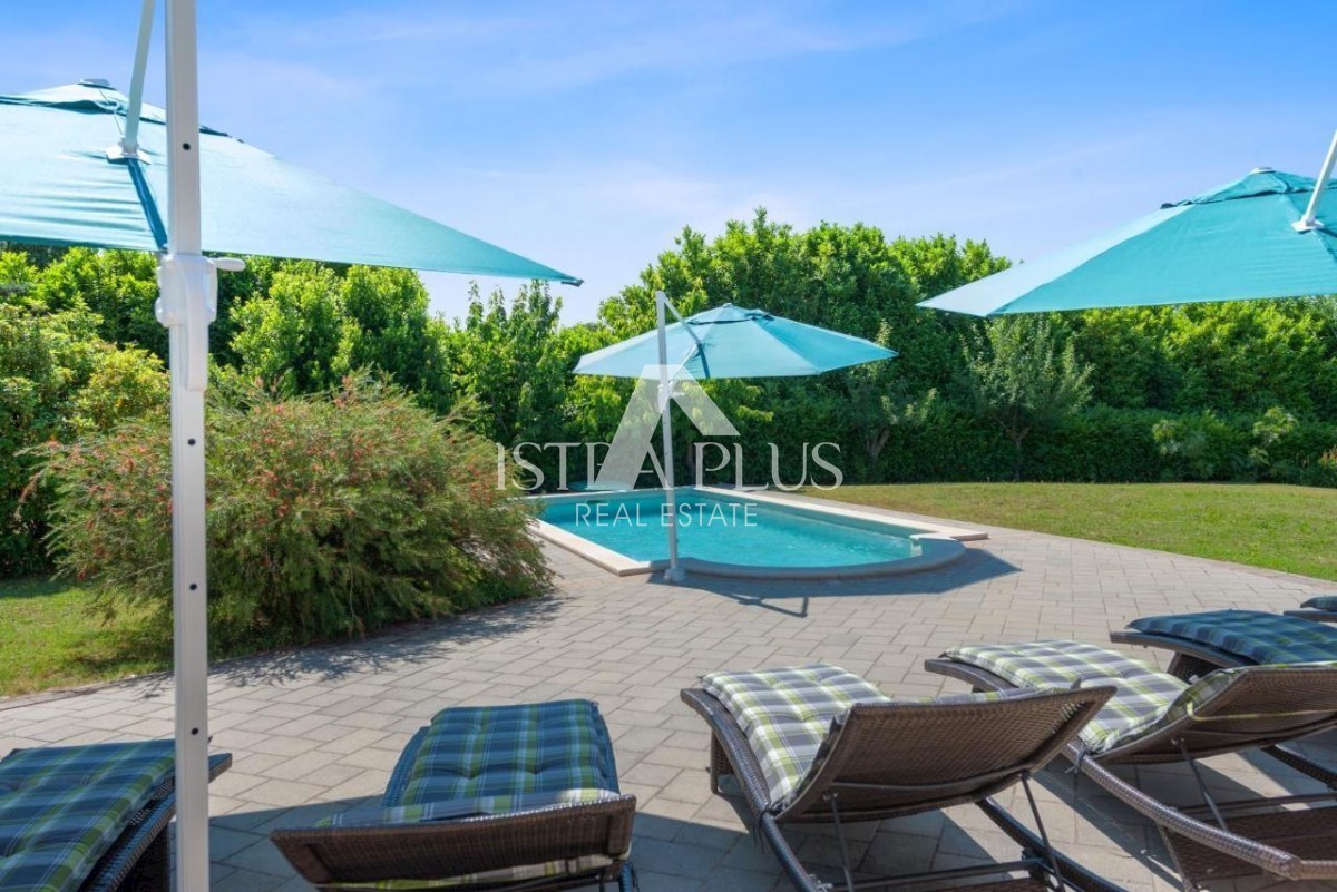 Villa con piscina e benessere