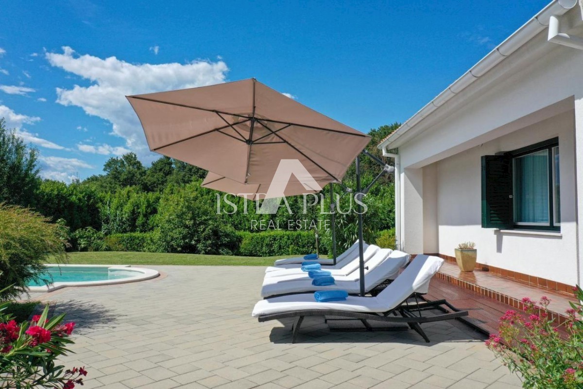 Villa con piscina e benessere