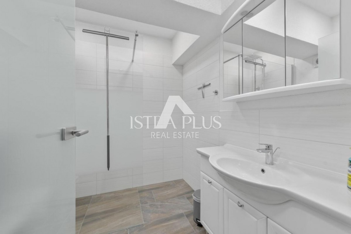 Villa con piscina e benessere